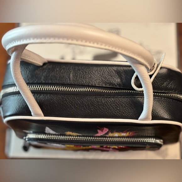 NWT Min & Mon Marino Medium Crossbody Bag in Herocity Print - Picture 3 of 11